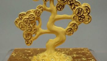 дерево из монеток
